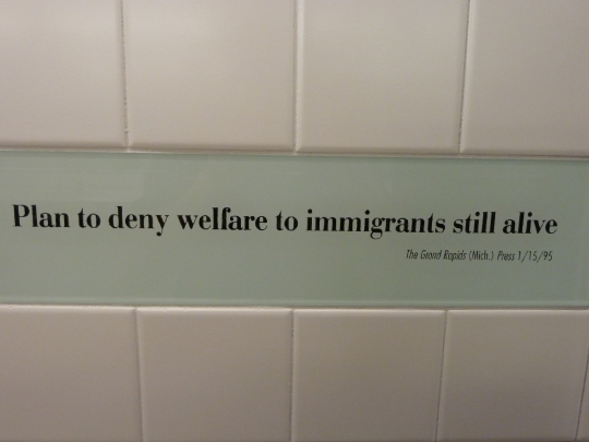On the toilet wall - erroneous news